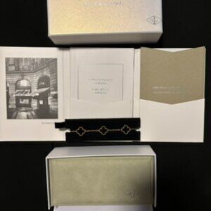 Vintage Van Cleef and Arpels Alhambra bracelet 5 motifs